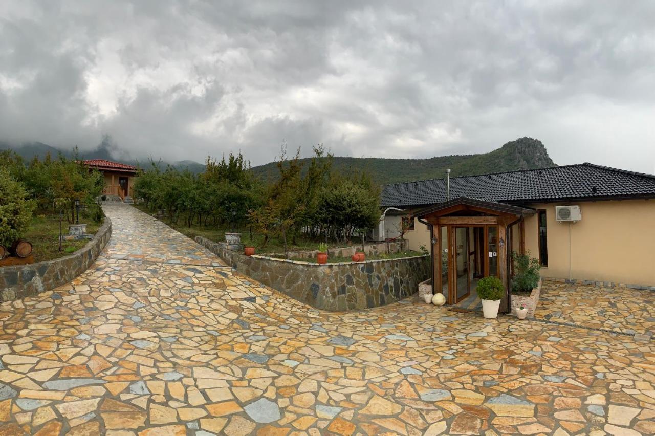 Hani I Leks Agroturizem Lezhe Exterior photo